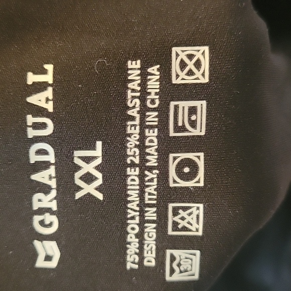 Gradual Black Athletic Shorts Plus Size XXL - Picture 2 of 2